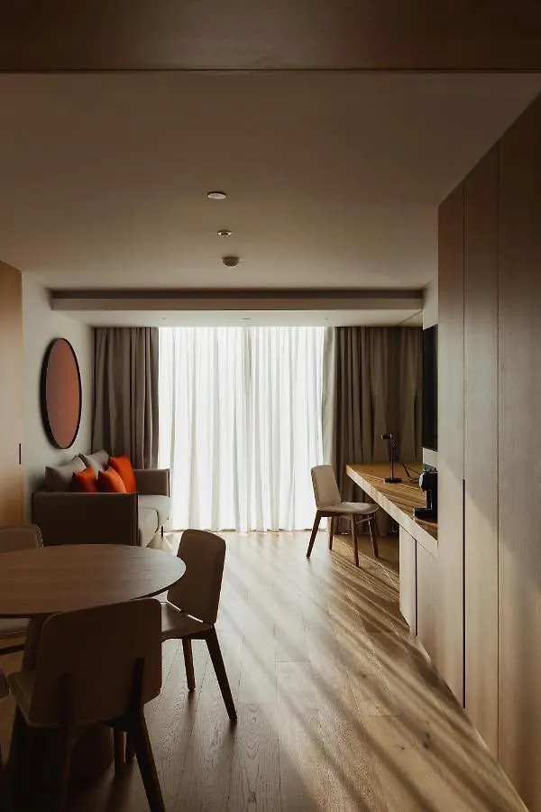 ****  Lumen Hotel & The Lisbon Light Show البرتغال