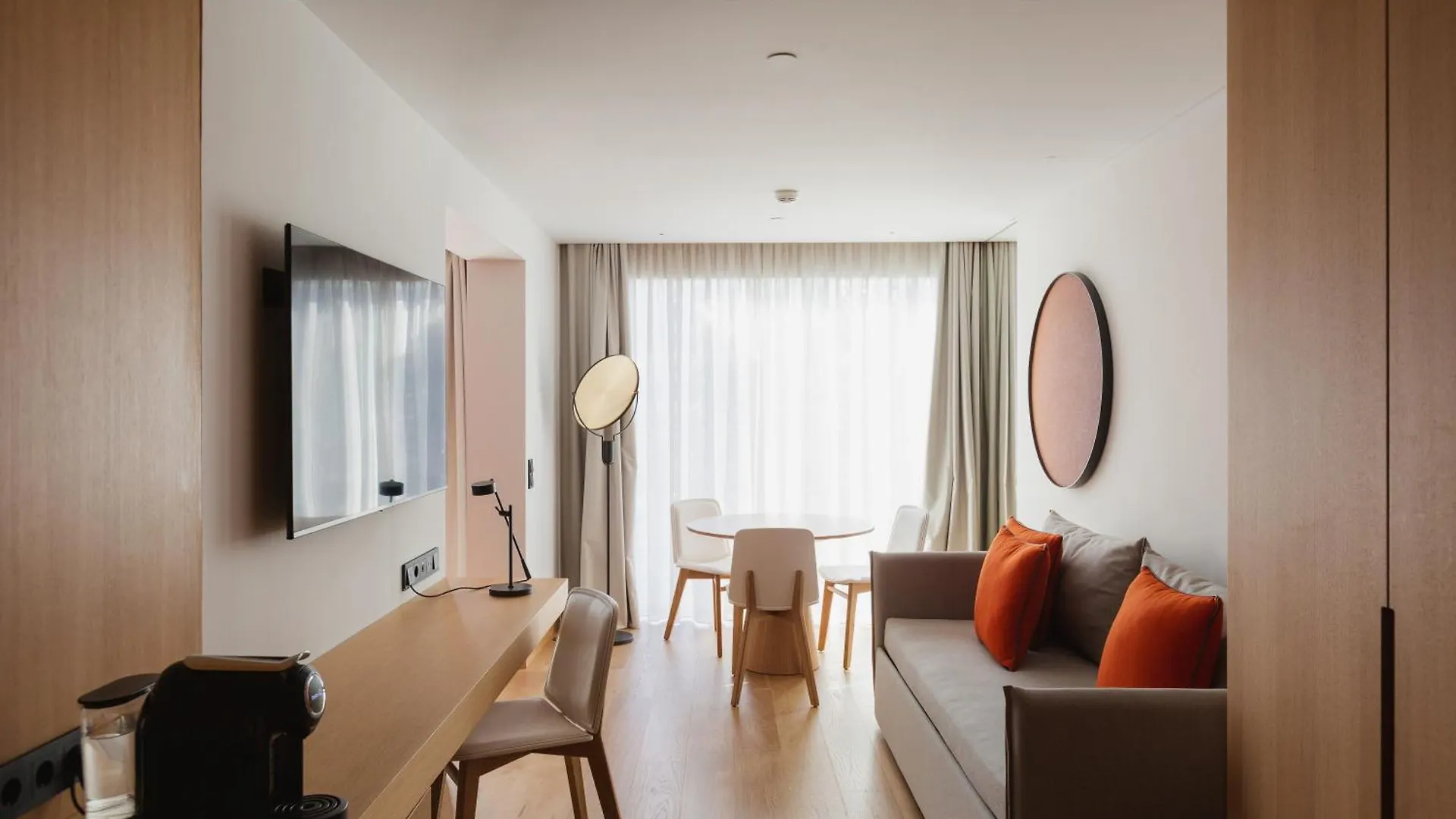 Lumen Hotel & The Lisbon Light Show